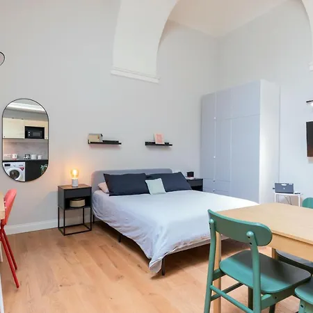 Living - Centro Apartment